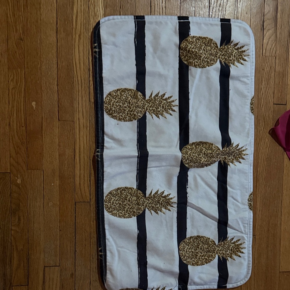 Pineapple Print Bath Mat